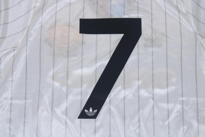 Retro Jersey 1983 Manchester United 7 FA CUP FINAL White Soccer Jersey Vintage Football Shirt
