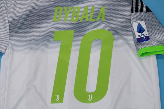 with Scudetto+Serie A Patch Retro Jersey 2019-2020 Juventus 10 DYBALA Palace Version Soccer Jersey Vintage Maillot de Foot