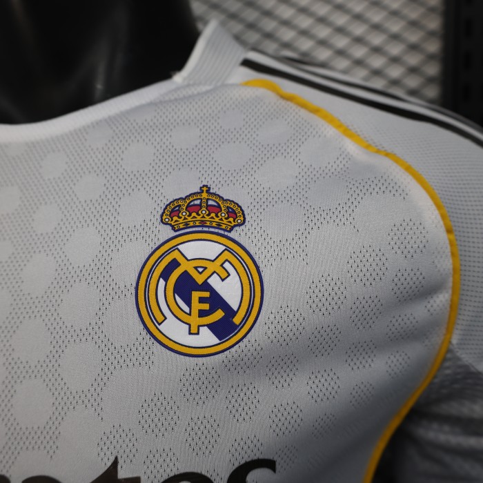 with HP Logo Long Sleeve Player Version 2025-2026 Real Madrid Home Soccer Jersey Real Football Shirt