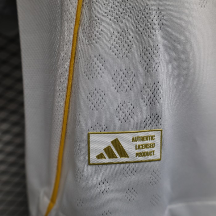 with HP Logo Long Sleeve Player Version 2025-2026 Real Madrid Home Soccer Jersey Real Football Shirt
