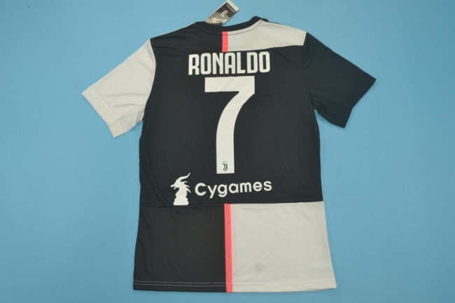with Scudetto+Serie A Patch Retro Jersey 2019-2020 Juventus RONALDO 7 Home Soccer Jersey Vintage Maillot de Foot