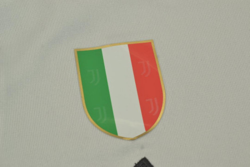 with Scudetto+Serie A Patch Retro Jersey 2019-2020 Juventus RONALDO 7 Home Soccer Jersey Vintage Maillot de Foot