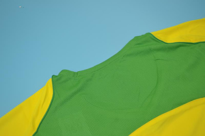 with Patch Retro Jersey 2004 Brazil Home Soccer Jersey Vintage Brasil Camisetas de Futbol