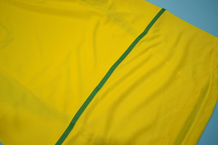 with Patch Retro Jersey 2002 Brazil Home Soccer Jersey Brasil Camisetas de Futbol