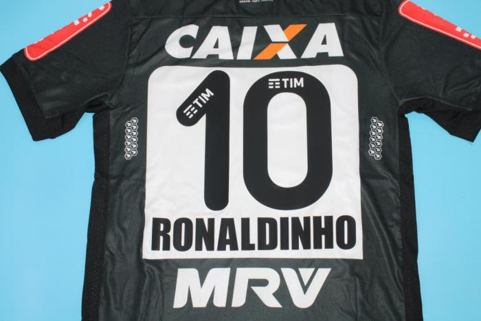 Retro Jersey 2016-2017 Atletico Mineiro RONALDINHO 10 Home Soccer Jersey Vintage Football Shirt
