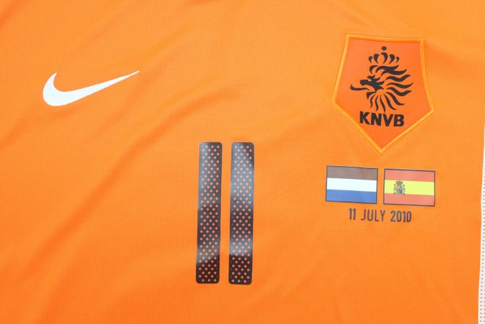 with Front Lettering+World Cup Patch Retro Jersey 2010 Netherlands ROBBEN 11 Home Soccer Jersey Vintage Holland Football Shirt