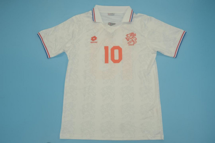 Retro Jersey 1995 Netherlands BERGKAMP 10 Away White Soccer Jersey Vintage Football Shirt