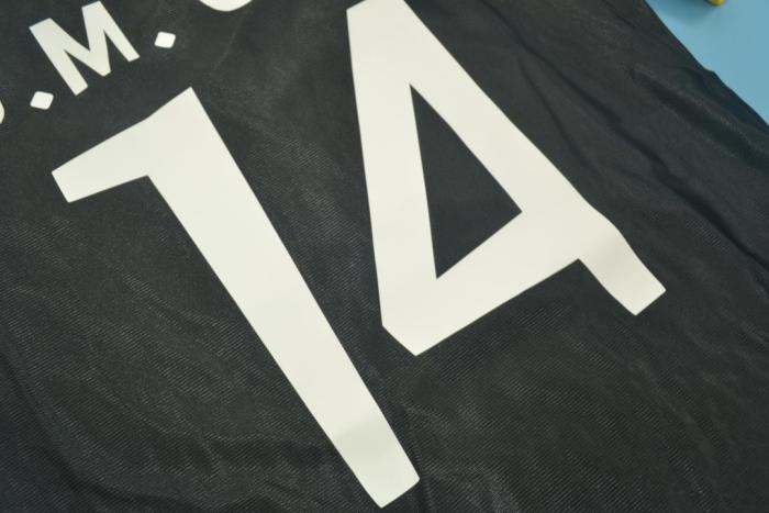 with UCL Patch Retro Jersey 1999-2000 Real Madrid J.M.GUTI 14 Away Black Soccer Jersey Vintage Football Shirt