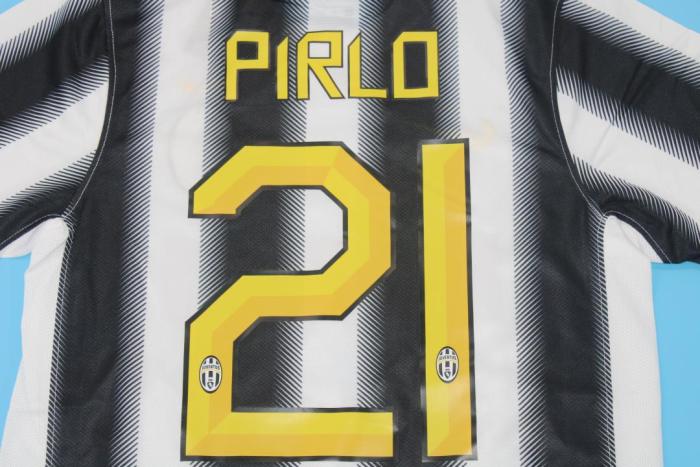 Retro Jersey 2011-2012 Juventus PIRLO 21 Home Soccer Jersey Vintage Football Shirt