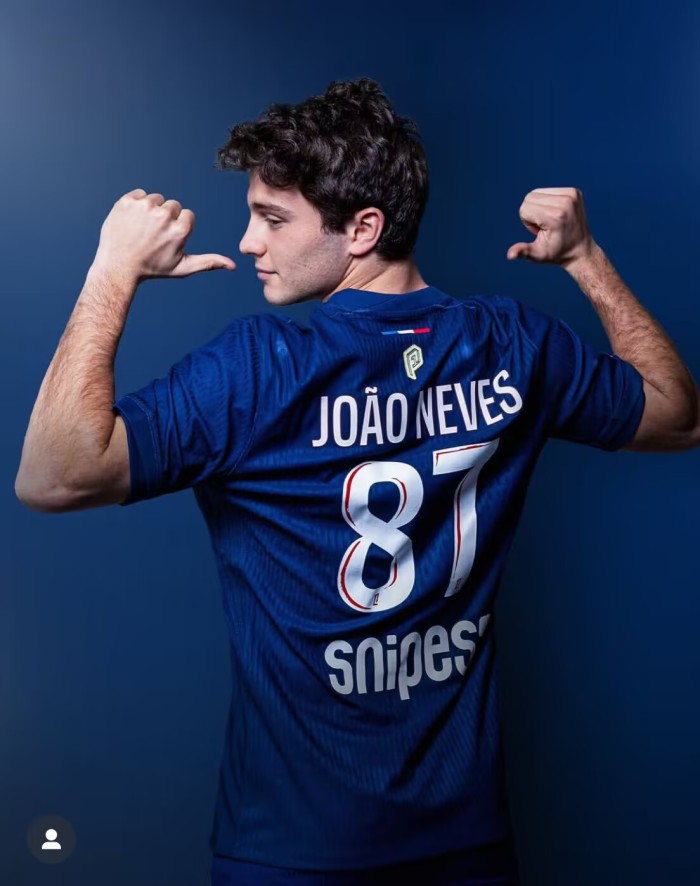 Maillot PSG Fan Version 2024-2025 Paris Saint-Germain JOAO NEVES 87 Home Soccer Jersey
