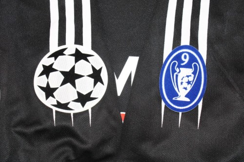 with UCL Patch Retro Jersey 2004-2005 Real Madrid Away Black Soccer Jersey Vintage Football Shirt
