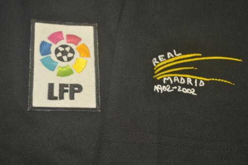 with LFP Patch Retro Jersey 2001-2002 Real Madrid Away Black Soccer Jersey Vintage Football Shirt