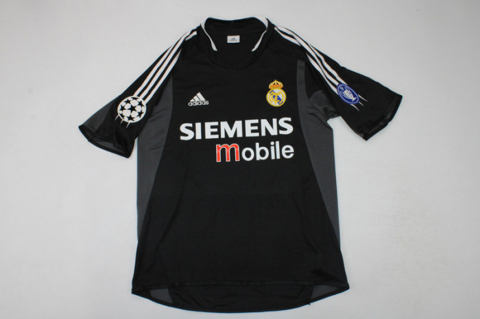 with UCL Patch Retro Jersey 2004-2005 Real Madrid GUTI. H 14 Away Black Soccer Jersey Vintage Football Shirt