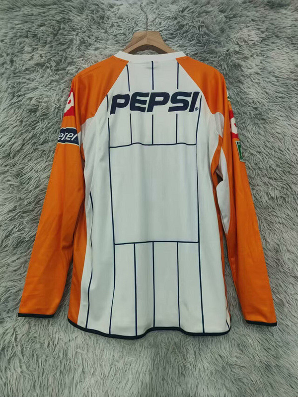 Long Sleeve Retro Jersey 2004 Pumas Home Soccer Jersey Vintage Football Shirt