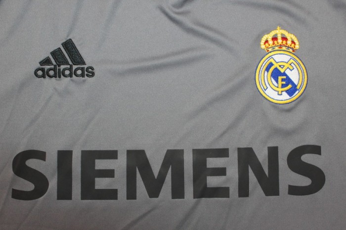 Retro Jersey 2005-2006 Real Madrid ZIDANE 5 Third Away Grey Soccer Jersey Vintage Football Shirt