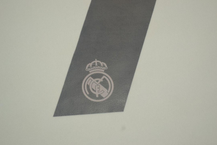 with Golden FIFA+UCL Patch Retro Jersey Player Version 2014-2015 Real Madrid RONALDO 7 Home Soccer Jersey Vintage Real Football Shirt