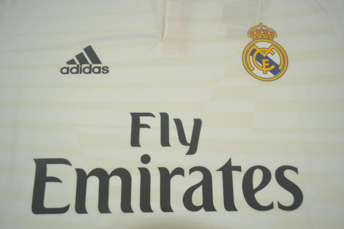 with Golden FIFA+UCL Patch Retro Jersey Player Version 2014-2015 Real Madrid Home Soccer Jersey Vintage Real Football Shirt