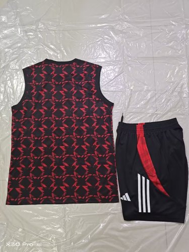 Adult Uniform 2025-2026 Manchester United Black/Red Soccer Training Vest and Shorts Football Set