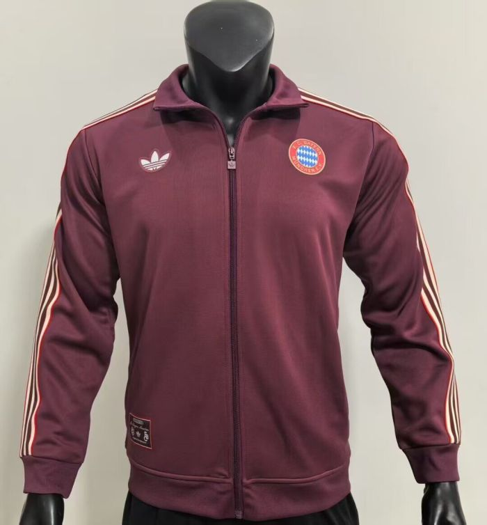 Retro Model 2025 Bayern Munich Red Soccer Jacket