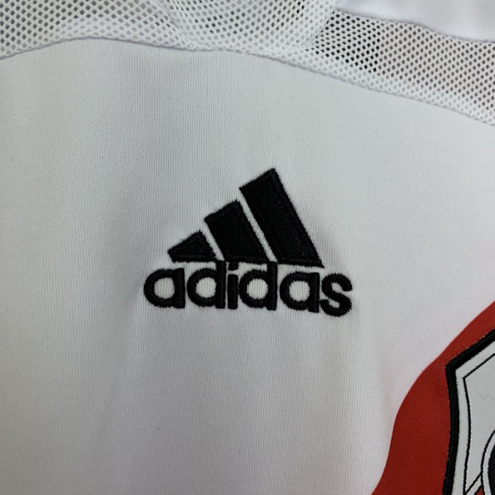 Retro Jersey 2006-2007 River Plate Home Soccer Jersey Vintage Football Shirt