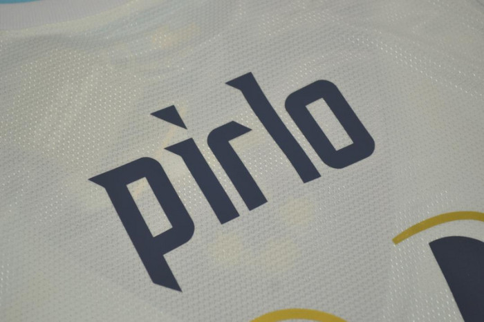 with World Cup Patch Retro Jersey 2006 Italy PIRLO 21 Away White Soccer Jersey Vintage Football Shirt