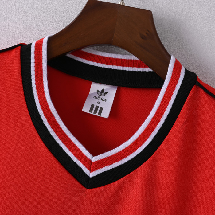Retro Jersey 1985-1986 Manchester United Home Soccer Jersey Vintage Football Shirt