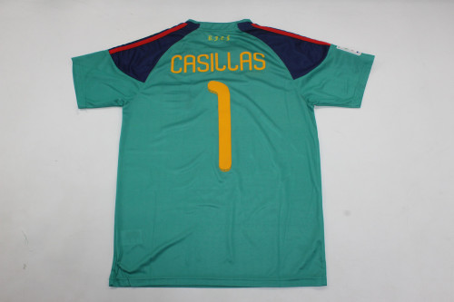with World Cup Patch Retro Jersey 2010 Spain CASILLAS 1 Green Goalkeeper Soccer Jersey Vintage Football Shirt