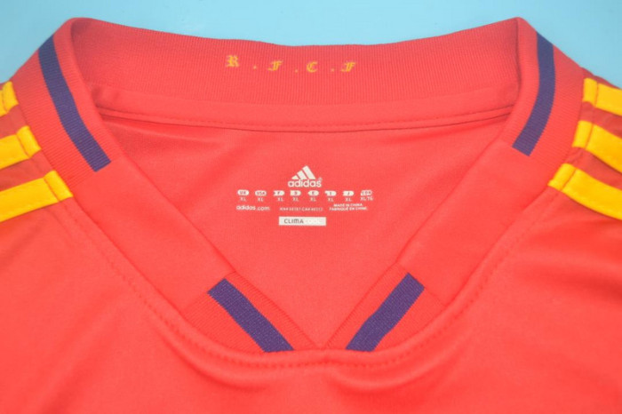 with World Cup Patch Retro Jersey Spain 2010 Home Soccer Jersey Vintage Football Shirt