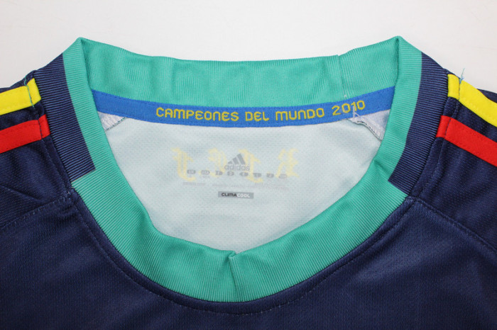 with World Cup Patch Retro Jersey 2010 Spain CASILLAS 1 Green Goalkeeper Soccer Jersey Vintage Football Shirt