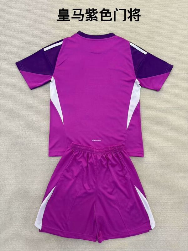 Adult Uniform 2025-2026 Real Madrid Purple Goalkeeper Soccer Jersey Shorts Men's Football Kit