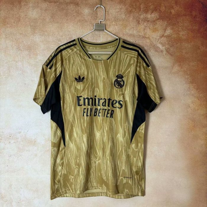 Fans Version 2025-2026 Real Madrid Gold/Black Soccer Training Jersey Real Football Shirt