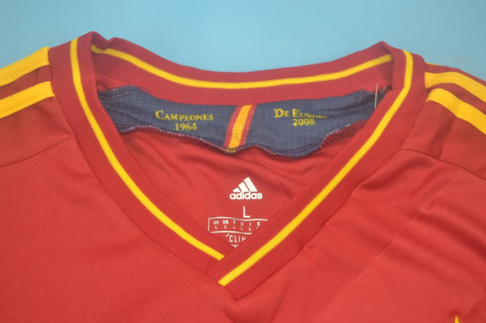 with Euro Patch Retro Jersey 2012 Spain Home Soccer Jersey Vintage Camiseta de España Football Shirt