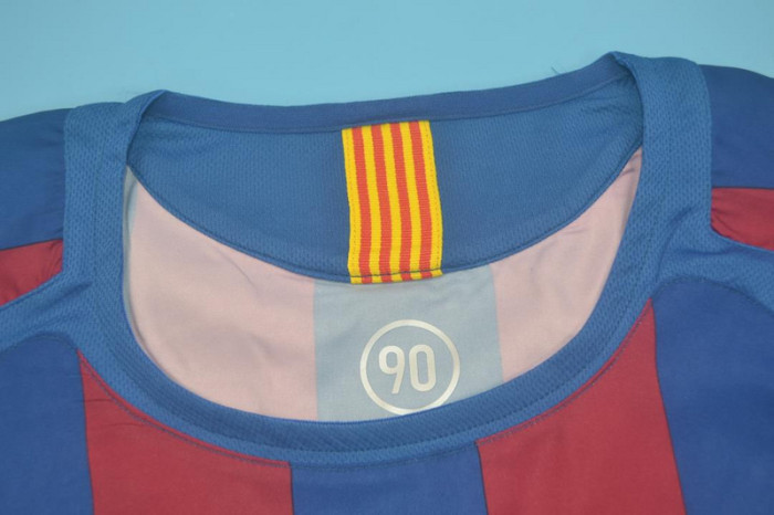 Retro Jersey 2005-2006 Barcelona RONALDINHO 10 Home Blue/Red Soccer Jersey Vintage Football Shirt