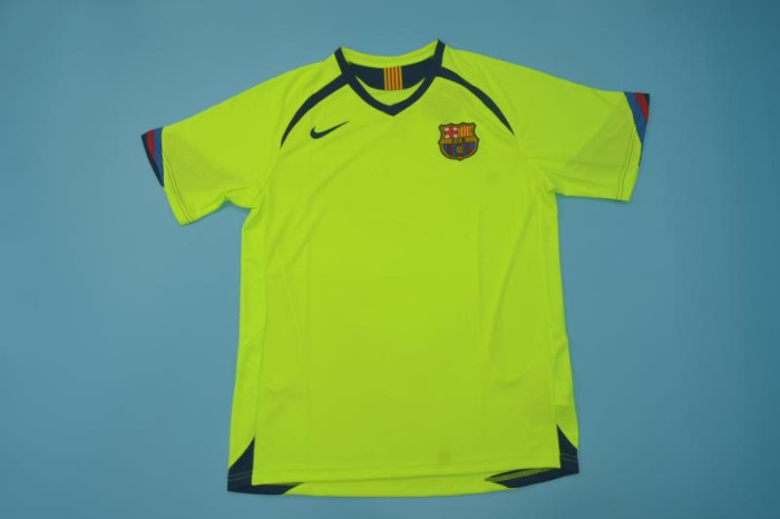 with UCL Patch Retro Jersey 2005-2006 Barcelona MESSI 30 Away Green Soccer Jersey Vintage Football Shirt