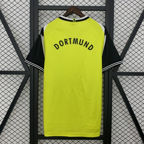 Retro Jersey Borussia Dortmund 1995-1996 Home Soccer Jersey Vintage BVB Football Shirt