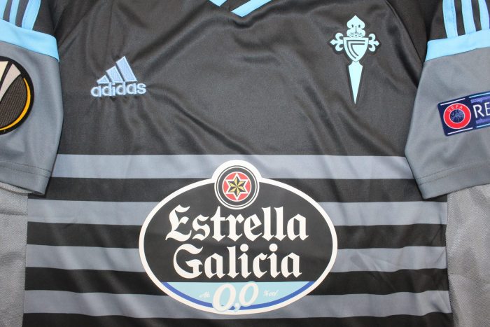 with Europa League Patch Retro Jersey 2016-2017 Celta de Vigo SISTO 11 Third Away Soccer Jersey Vintage Football Shirt
