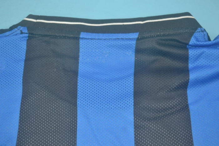 with Front Lettering Retro Jersey Long Sleeve Inter Milan 2009-2010 Home UCL Final Soccer Jersey