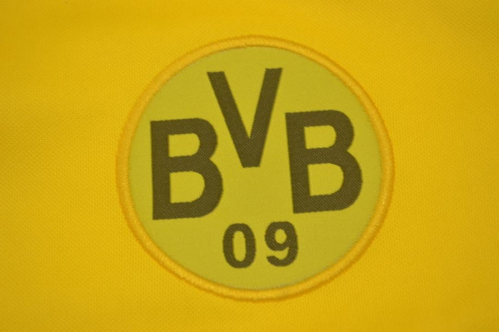 with UCL Patch Retro Jersey Borussia Dortmund 2001-2002 AMOROSO 22 Home Soccer Jersey Vintage BVB Football Shirt