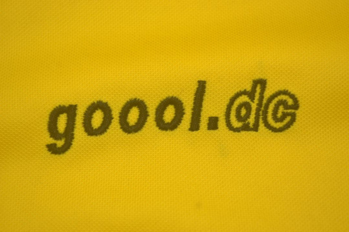 with UCL Patch Retro Jersey Borussia Dortmund 2001-2002 AMOROSO 22 Home Soccer Jersey Vintage BVB Football Shirt