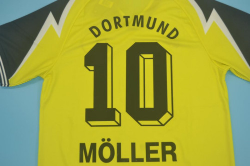 Retro Jersey Borussia Dortmund 1995-1996 MOLLER 10 Home Soccer Jersey Vintage BVB Football Shirt