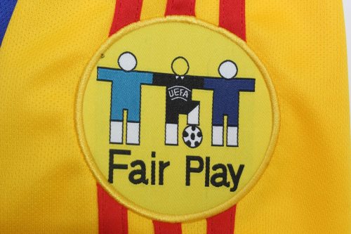 with Patch Retro Jersey 2000 Romania HAGI 10 Home Soccer Jersey Vintage Football Shirt