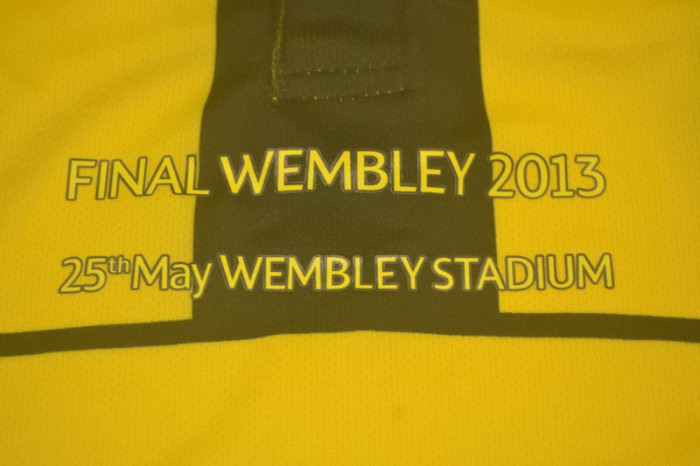 with Front Lettering+UCL Patch Retro Jersey 2012-2013 Borussia Dortmund LEWANDOWSKI 9 Home Soccer Jersey Vintage BVB Football Shirt