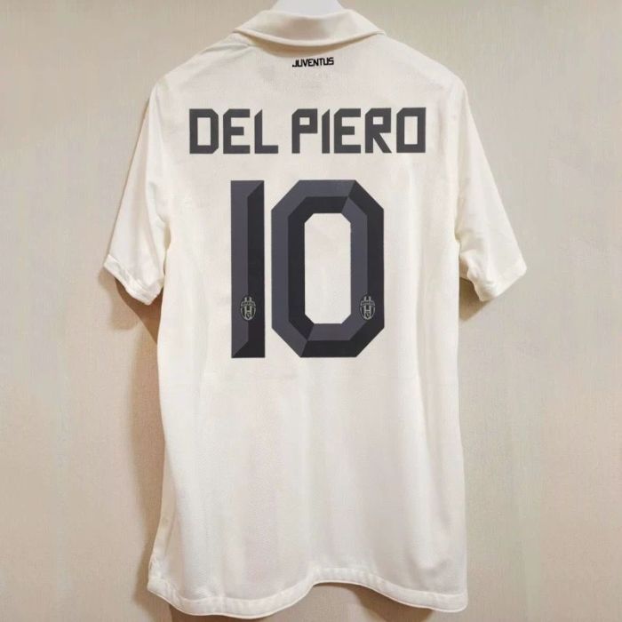 Retro Jersey 2010-2011 Juventus DEL PIERO 10 Away White Soccer Jersey Vintage Football Shirt