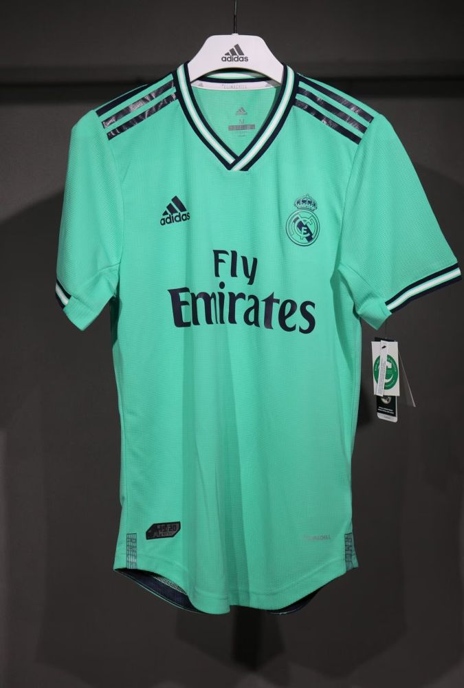 Retro Jersey Player Version 2018-2019 Real Madrid Third Away Green Soccer Jersey Vintage Real Football Shirt