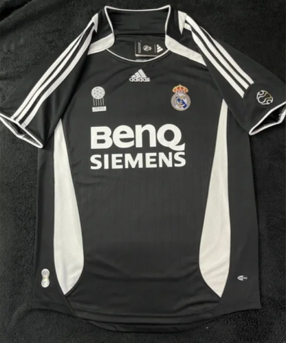 Retro Jersey 2006-2007 Real Madrid BECKHAM 23 Away Black Vintage Soccer Jersey