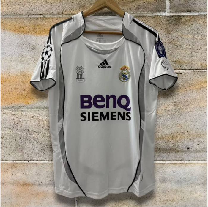 with UCL Patch Retro Jersey 2006-2007 Real Madrid BECKHAM 23 Home Soccer Jersey Vintage Football Shirt