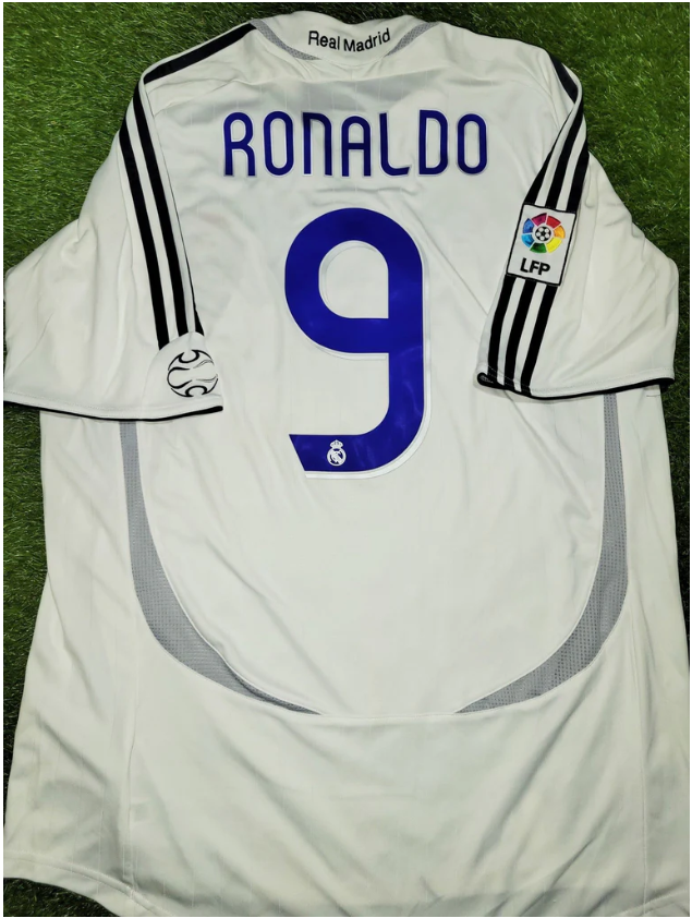 with LFP Patch Retro Jersey 2006-2007 Real Madrid RONALDO 9 Home Soccer Jersey Vintage Football Shirt