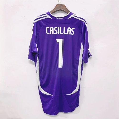 Retro Shirt 2006-2007 Real Madrid CASILLAS 1 Away Purple Vintage Soccer Jersey