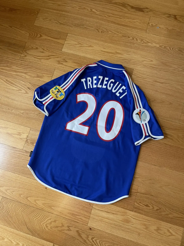 with Patch Retro Jersey 2000 France TREZEGUET 20 Home Soccer Jersey Vintage Football Shirt