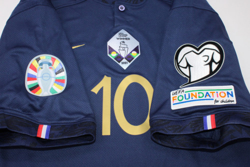with Winner Patch+2024 Euro Qualifier Patch Retro Jersey 2022 France Home Soccer Jersey Vintage Football Shirt